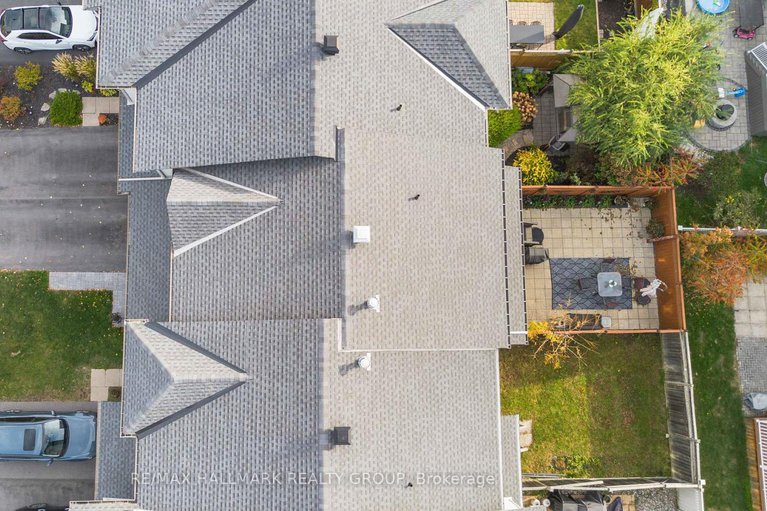 28985545/104-esterbrook-drive/mer-bleuebradley-estatesanderson-park/ottawa/ontario/K1W0A9_44