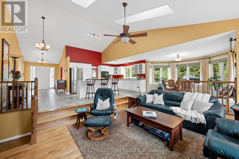 29655095/6461-waddion-drive/greely/ottawa/ontario/K4P1E7_15