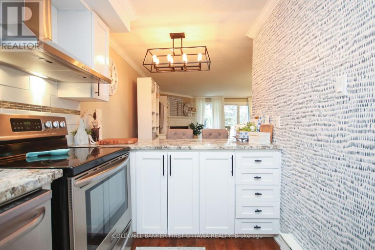 28331293/a-6702-jeanne-darc-boulevard-n/orleans-wood/ottawa/ontario/K1C6E9_12