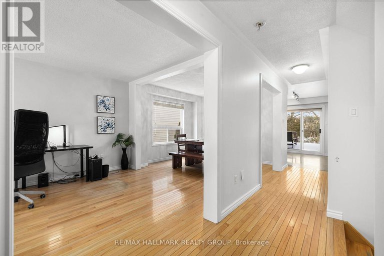 29358699/60-ipswich-terrace/morgans-grantsouth-march/ottawa/ontario/K2K2R3_3