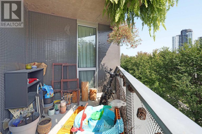 29283025/324-300c-lett-street/west-centre-town/ottawa/ontario/K1R0A8_30