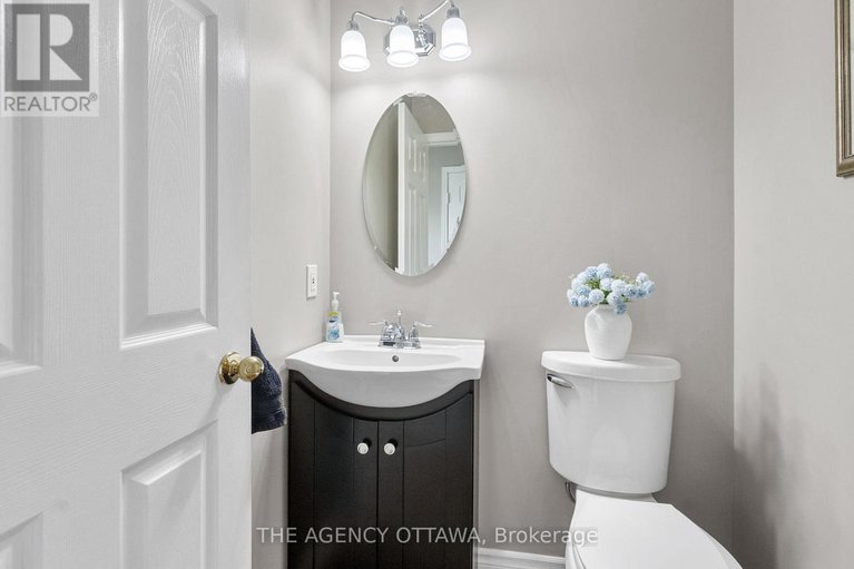 29001152/55-springcreek-crescent/bridlewood/ottawa/ontario/K2M2M2_30