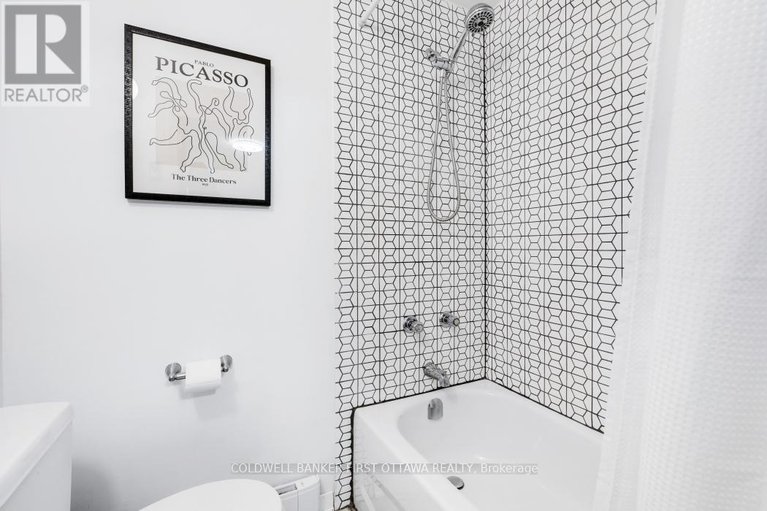 29487328/2682b-moncton-road/queensway-terrace-north/ottawa/ontario/K2B7W1_28