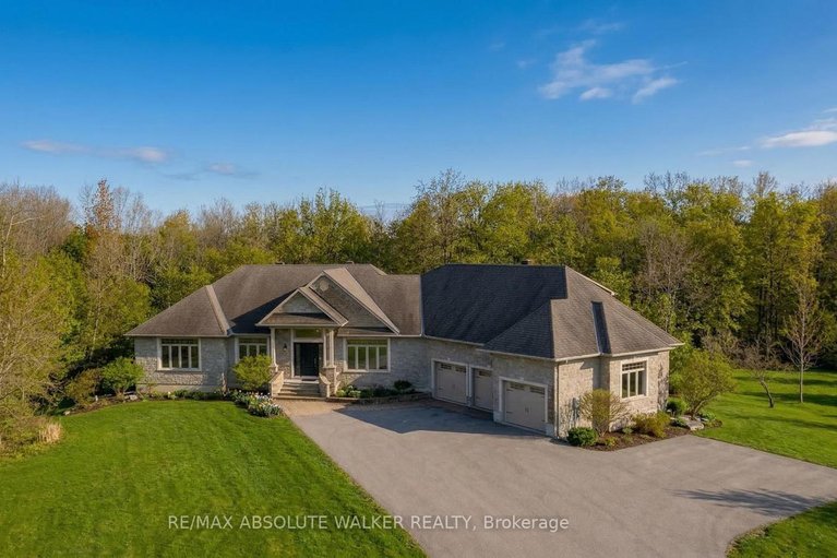 29487630/8134-adam-baker-way/osgoode-twp-north-of-reg-rd-6/ottawa/ontario/K0A2P0_1