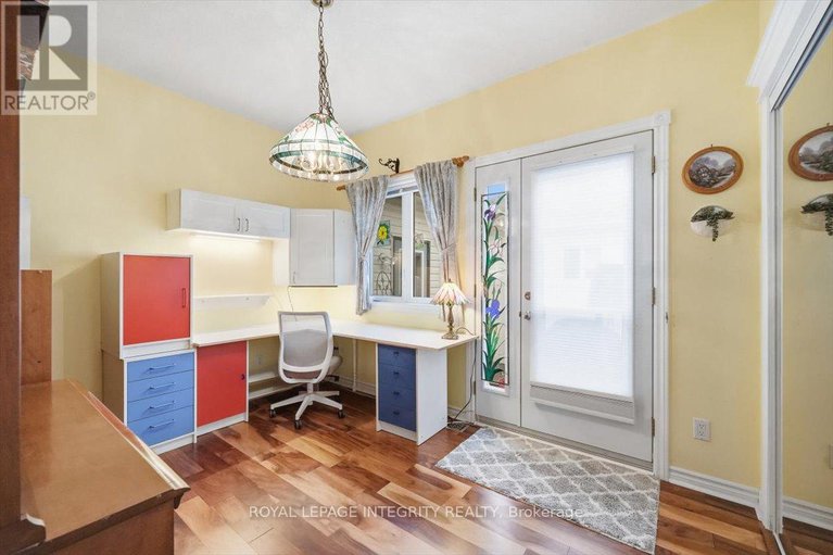 29228635/1030-valin-street/fallingbrookgardenway-south/ottawa/ontario/K4A4X7_29