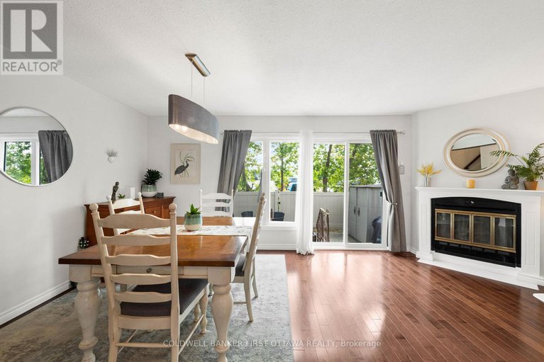 28819610/12-550-straby-avenue/overbrookcastle-heights/ottawa/ontario/K1K1H1_9