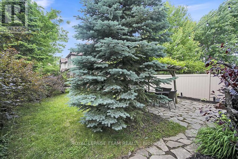 28451153/70-oldfield-street/barrhaven-east/ottawa/ontario/K2G7C2_38