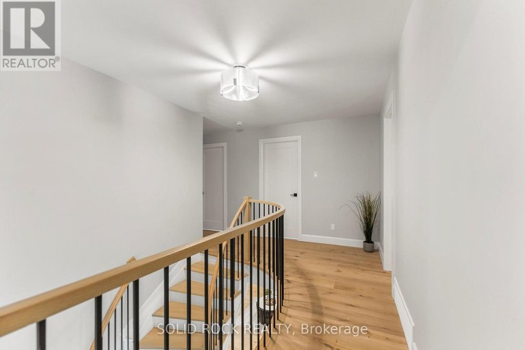 28762668/210-carleton-avenue/ottawa-westtunneys-pasture/ottawa/ontario/K1Y0J3_26