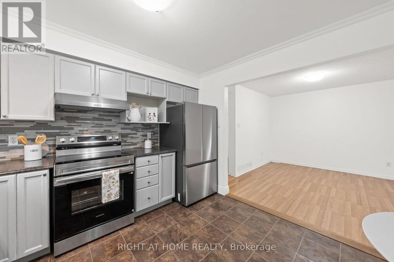 29607678/35-montana-way/longfields/ottawa/ontario/K2J4M2_14