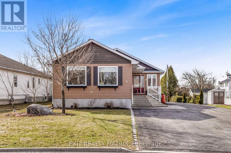 28191687/84-anik-street/alexandria/north-glengarry/ontario/K0C1A0_1