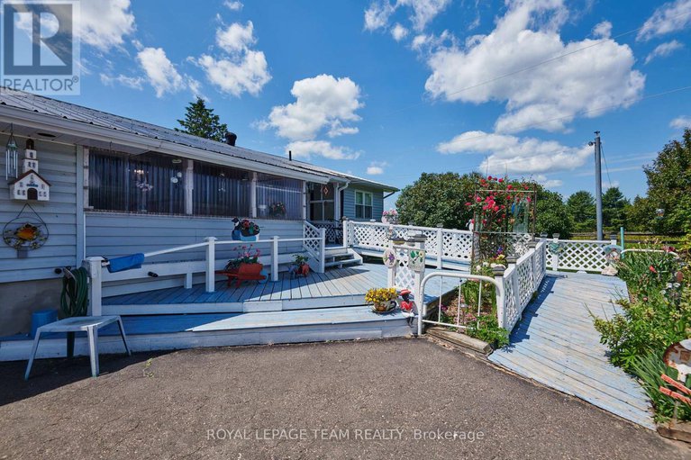 28525905/9-castleford-church-lane/horton-twp/horton/ontario/K7V3Z8_5