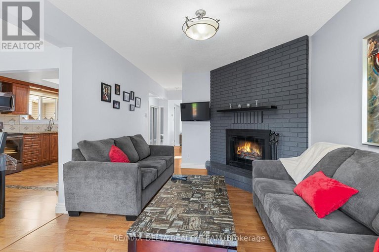 28492516/1503-goth-avenue/sawmill-creektimbermill/ottawa/ontario/K1T1E3_10