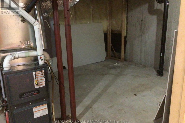 29119256/1586-duplante-avenue/fallingbrookpineridge/ottawa/ontario/K4A4A1_32