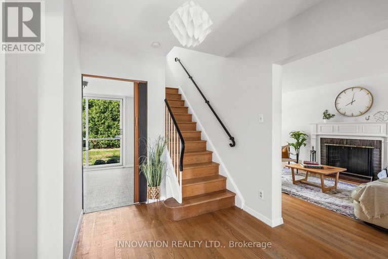 28793840/1867-dorset-drive/playfair-park/ottawa/ontario/K1H5T9_4
