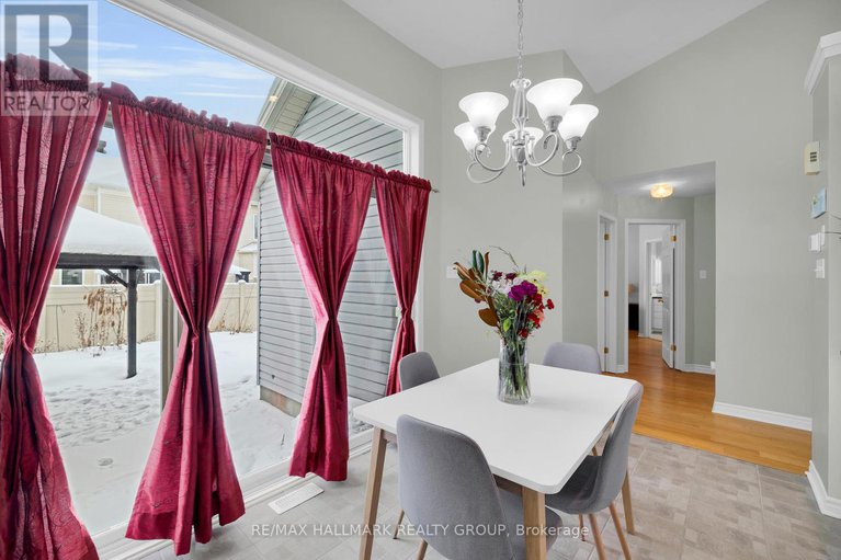 29254437/813-galleria-circle/avalon-east/ottawa/ontario/K4A4Z4_22