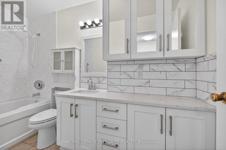 29313882/1708-1785-frobisher-lane/riverview-park/ottawa/ontario/K1G3T7_30