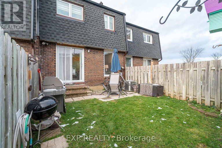 29136902/25-3333-mccarthy-road/hunt-clubwestern-community/ottawa/ontario/K1V9X5_36