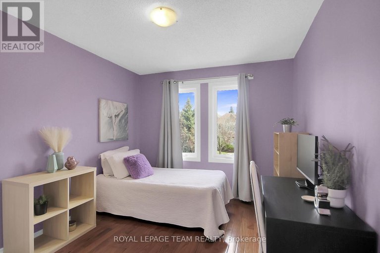 28277167/484-meadowbreeze-drive/emerald-meadowstrailwest/ottawa/ontario/K2M2T6_23
