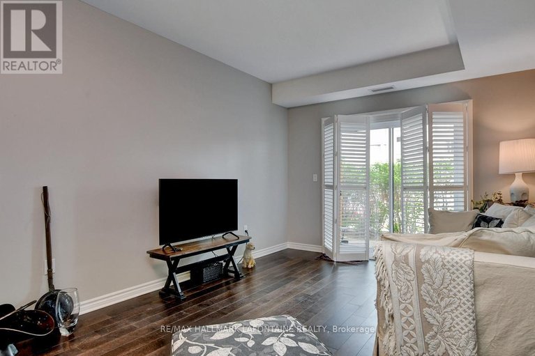 29676805/114-120-prestige-circle/chatelaine-village/ottawa/ontario/K4A1B4_16