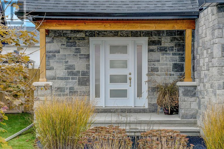 29071247/29-meadowlark-street/village-of-russell/russell/ontario/K4R0B8_3