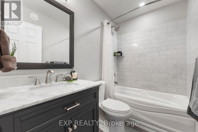 28845913/12-riopelle-road/mcnabbraeside-twps/mcnabbraeside/ontario/K0J1G0_21