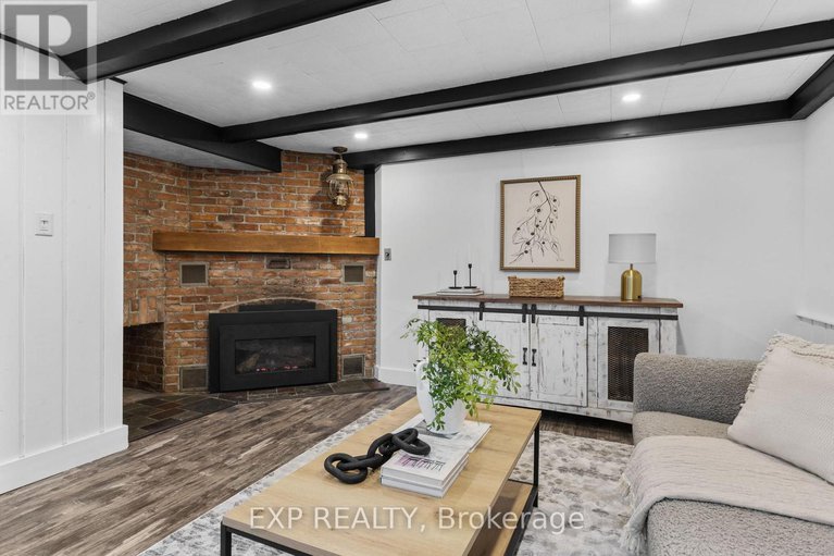 29269814/576-donald-street/overbrookcastle-heights/ottawa/ontario/K1K1L6_24