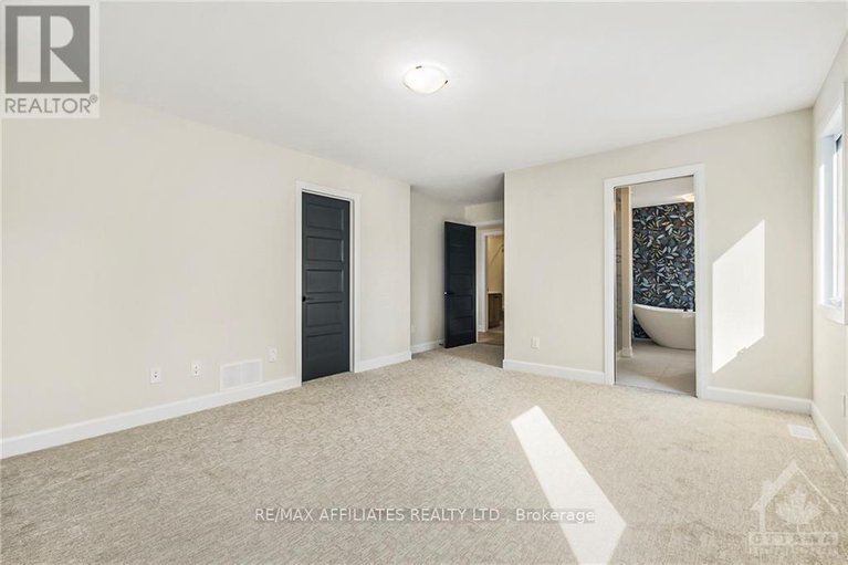 27477145/1035-chablis-crescent/faubourg-ste-marie-hamlet/embrun/ontario/K0A1W0_10