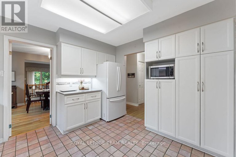 29015991/2684-violet-street/britannia/ottawa/ontario/K2B6X2_7