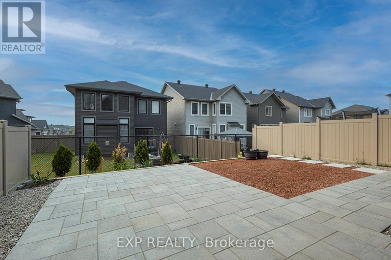 29383911/72-dun-skipper-drive/blossom-parkkemp-parkfindlay-creek/ottawa/ontario/K1X0E8_35