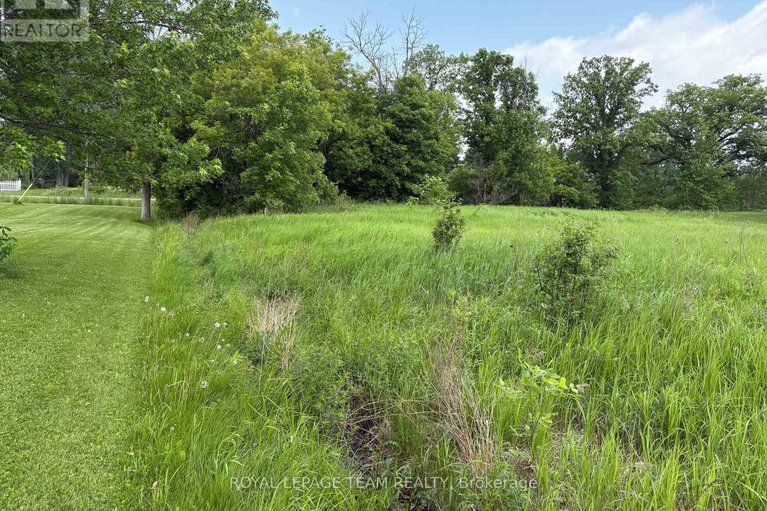 28485151/161-old-pakenham-road/fitzroy/ottawa/ontario/K0A1X0_5