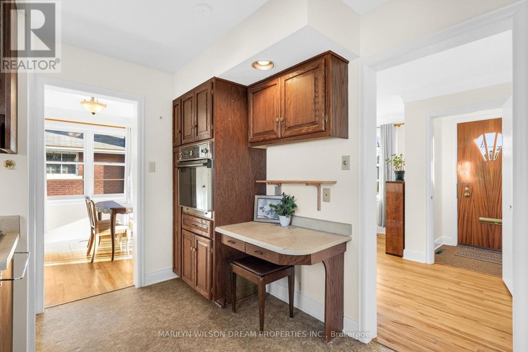 29669053/243-compton-avenue/woodroffe/ottawa/ontario/K2B5A8_21