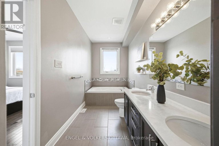 29438662/1890-carling-avenue/mckellar-heightsglabar-park/ottawa/ontario/K2A1E7_20