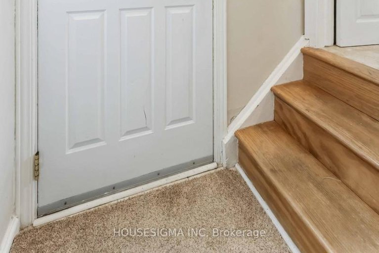 29433007/1047-richard-avenue/billings-bridge/ottawa/ontario/K1H8C3_28