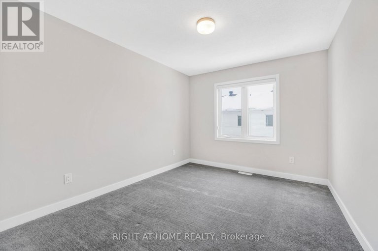 29218592/30-chasing-grove/btwn-franktown-rd-fallowfield-rd/ottawa/ontario/K0A2Z0_30