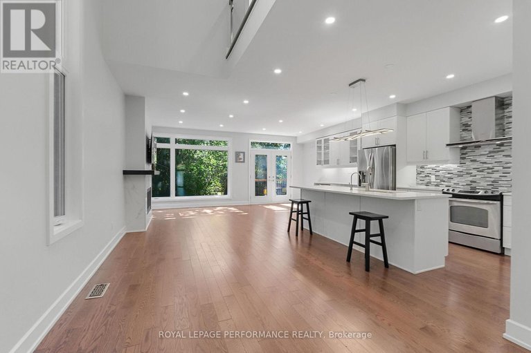 28824186/38-sunnymede-avenue/ottawa-westtunneys-pasture/ottawa/ontario/K1Y2L3_4