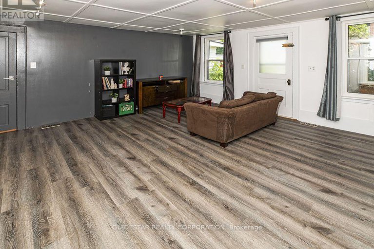 28536077/227-prescott-street/kemptville/north-grenville/ontario/K0G1J0_17