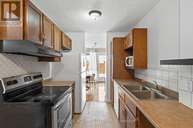 28772132/189-birch-hill-private/carson-meadows/ottawa/ontario/K1K3Y5_13