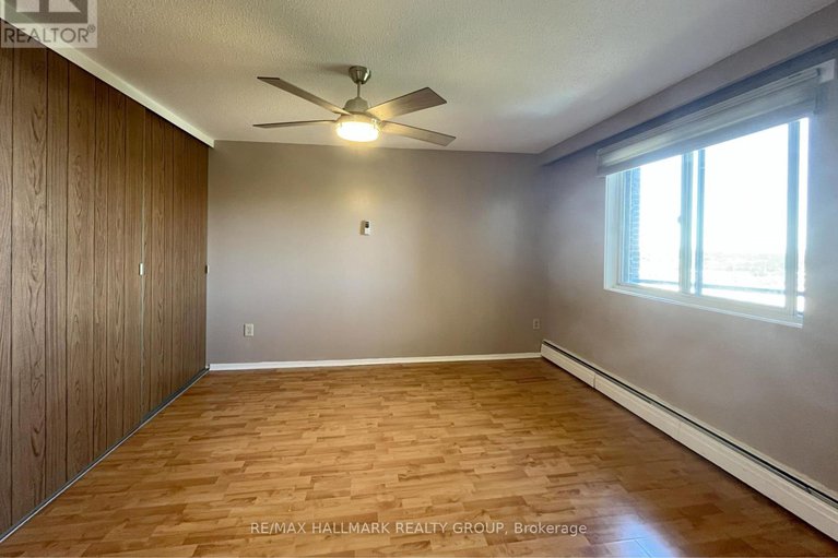 28636839/1015-20-chesterton-drive/borden-farmstewart-farmcarleton-heightsparkwood-hills/ottawa/ontario/K2E6Z7_9