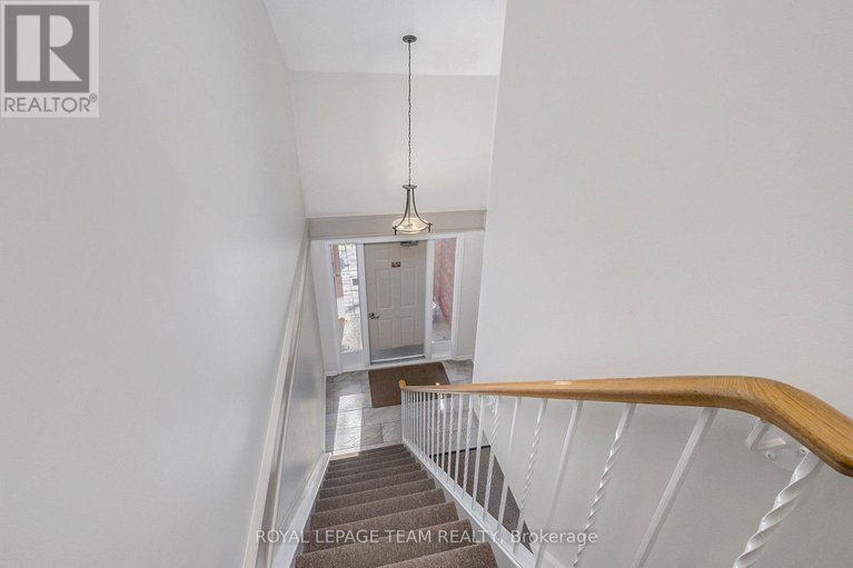 29021048/3d-harness-lane/bridlewood/ottawa/ontario/K2M1E1_6