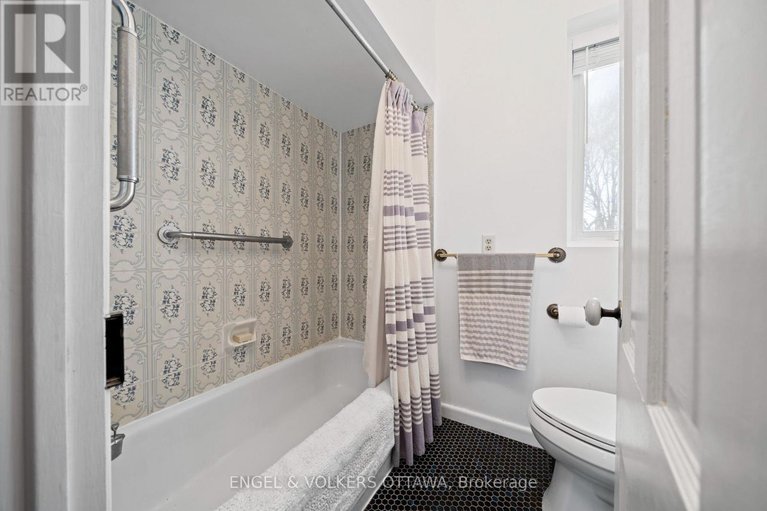 29393365/210-daly-avenue/sandy-hill/ottawa/ontario/K1N6G2_29