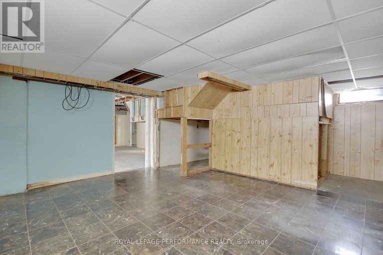 28503920/2647-ayers-avenue/ridgemont/ottawa/ontario/K1V7W7_10