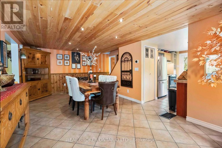 28470618/190-woods-road/constance-bay/ottawa/ontario/K0A3M0_19