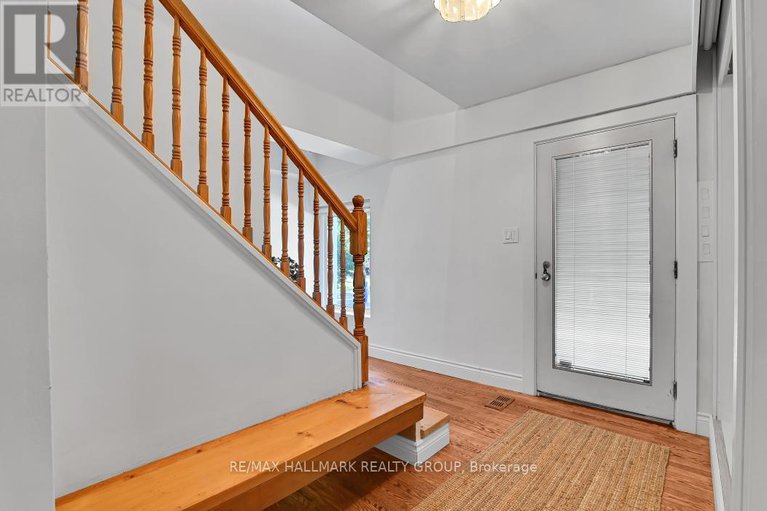 28631484/33-rockcliffe-way/lindenlea/ottawa/ontario/K1M1B3_3