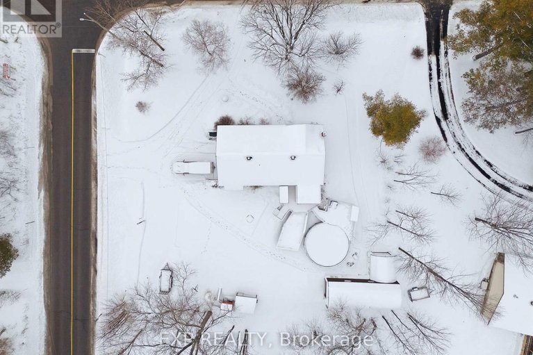 29094495/1887-canaan-road/clarencerockland-twp/clarence-rockland/ontario/K4K1K9_37