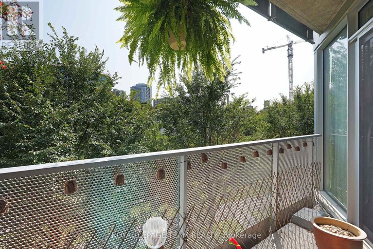 29283025/324-300c-lett-street/west-centre-town/ottawa/ontario/K1R0A8_29