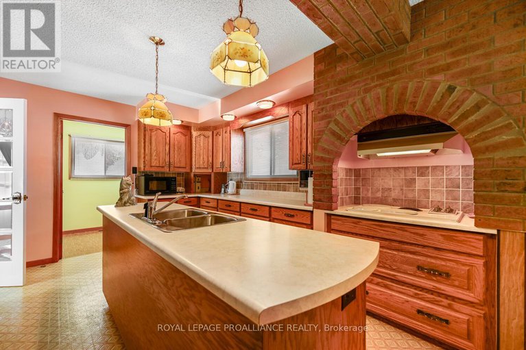 29265247/6324-cty-rd-15-road/augusta-twp/augusta/ontario/K6V5T2_10