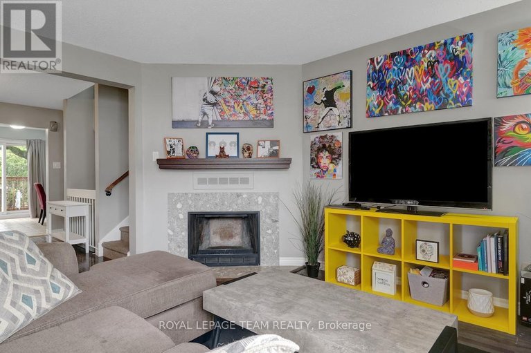 28734706/284-d-dalehurst-drive/tanglewood/ottawa/ontario/K2G4J5_4