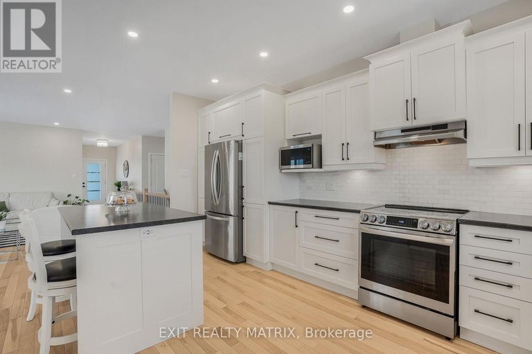 28647082/9-sarah-street/casselman/casselman/ontario/K0A1M0_12