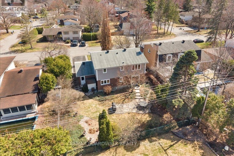 29643562/1912-oakdean-crescent/beacon-hill-north/ottawa/ontario/K1J6H3_42