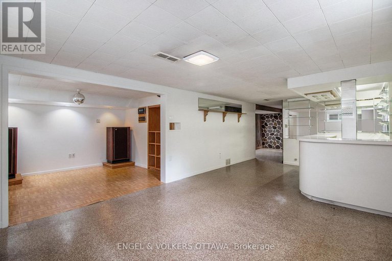 28910018/2061-vincent-street/elmvale-acres/ottawa/ontario/K1G2M8_22